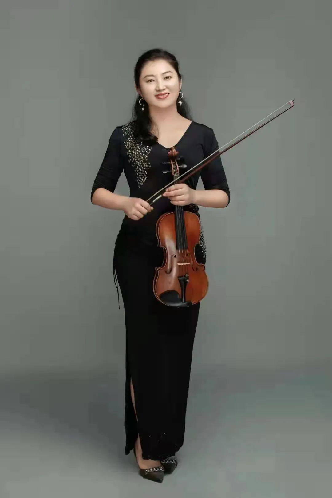 张歆妍 原厦门爱乐交响乐团第一小提琴手 北京少儿音协,福建音协会员