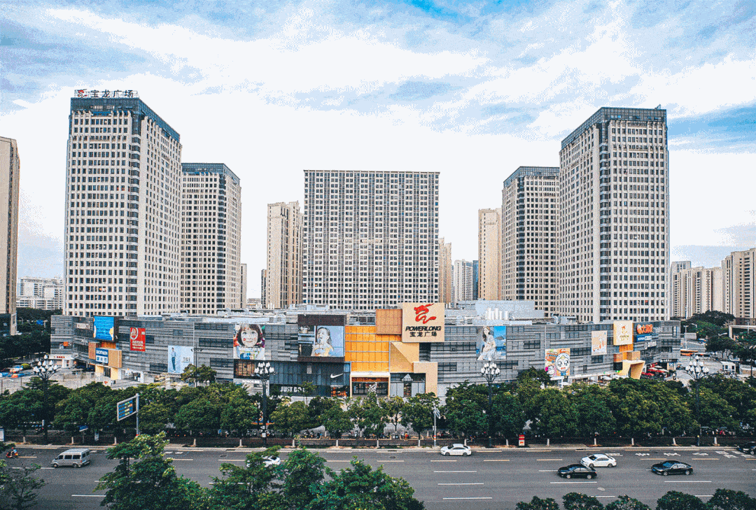 2万,日均营业额从135万元提升至205万元.