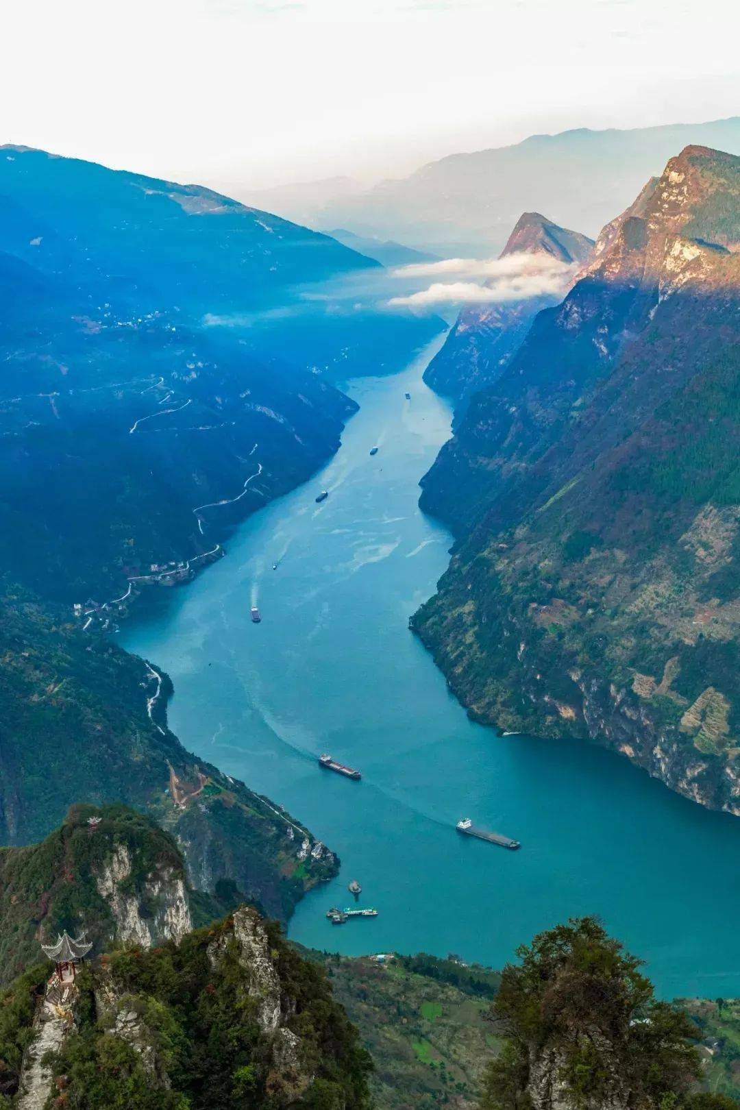 【水经注·江水】穿越最美长江三峡,感受诗词中的雄伟奇景