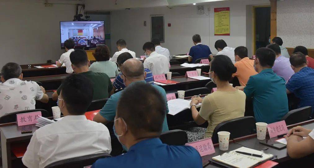 黄桂诚指出——