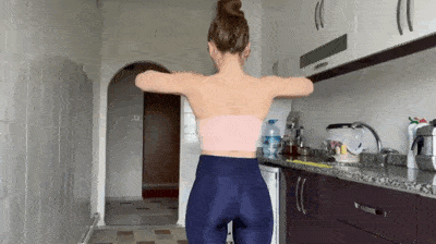 b195a7ffeda144e68cb92758b2b69032.gif