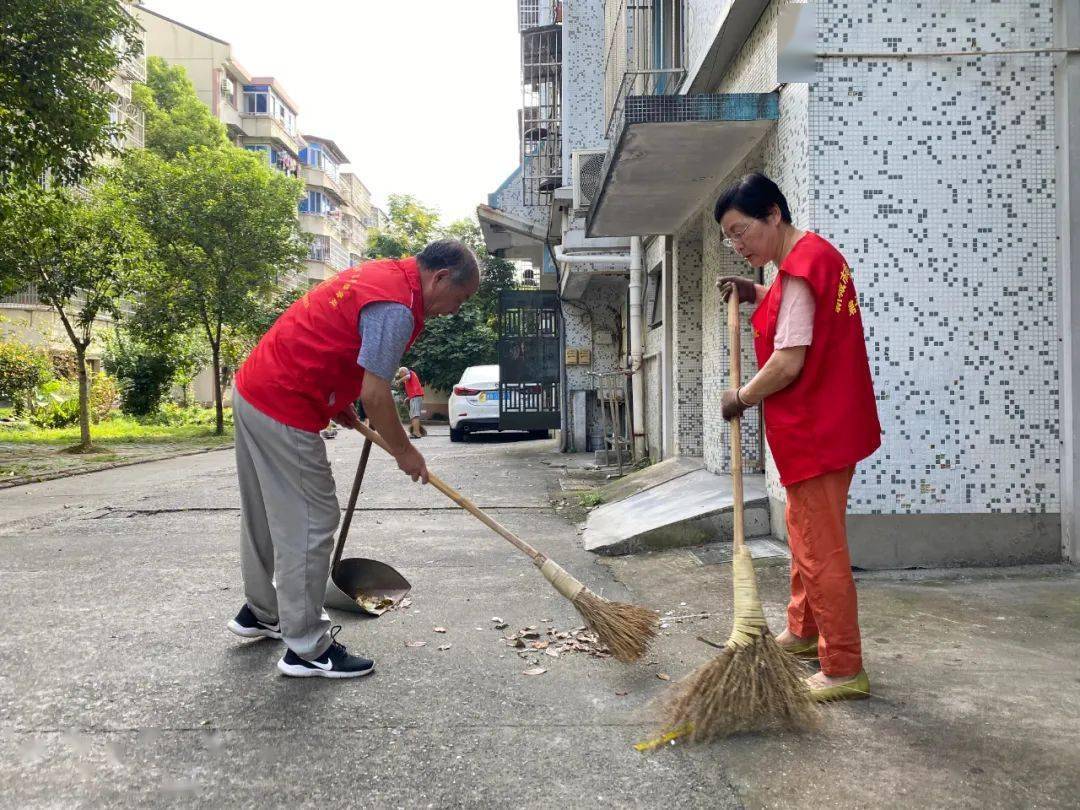 余姚市阳明街道新城市社区发布文明红黑榜