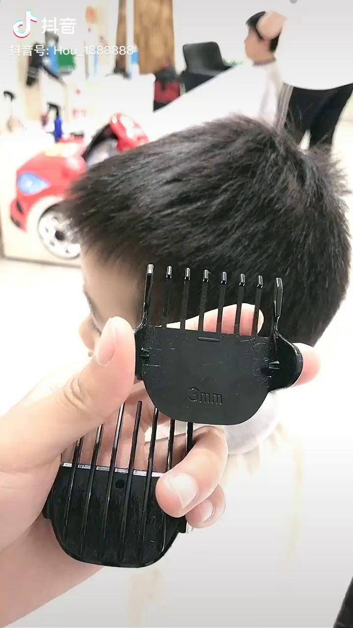 抖音时尚发型雕刻儿童发型夏天男孩怕热发型