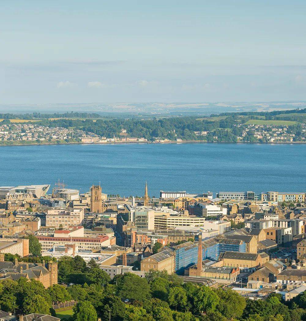 邓迪(dundee,苏格兰的第四大城市,位于英国苏格兰东部北海沿岸泰河口