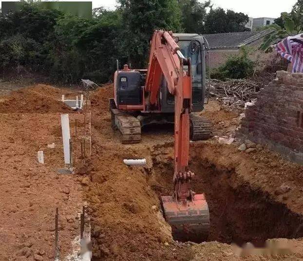 想建自己的别墅,苦于不懂施工和方法,自建房基础施工怎么做到万无一失