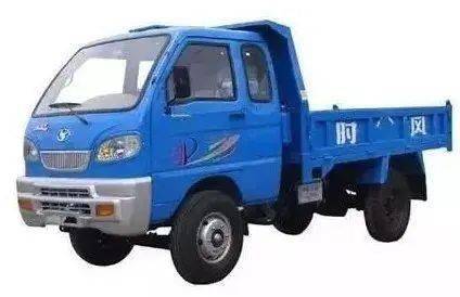 但由于农用车价格低廉,用途广泛,在不少农村地区,很多家庭都拥有农用