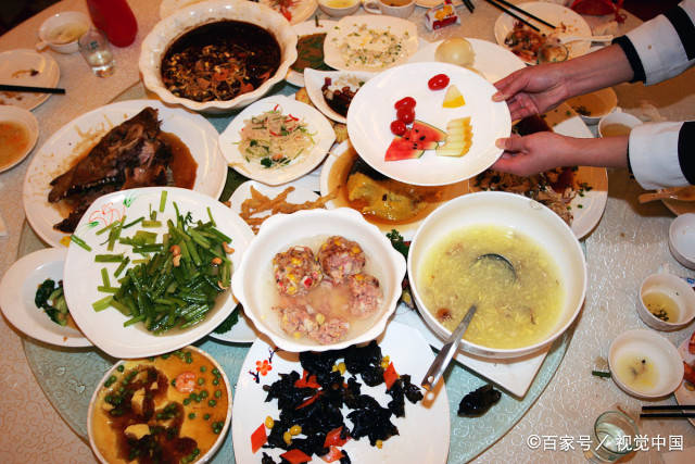 蔬菜|8岁女孩早饭中毒，查出“真凶”，奶奶悔恨：不知道这个不能吃