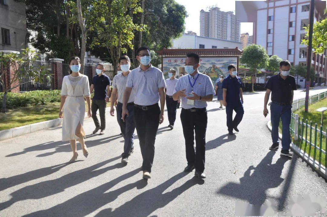 9月3日,武鸣区党委副书记,代区长尹玉林率教育,卫建,市场监管,消防