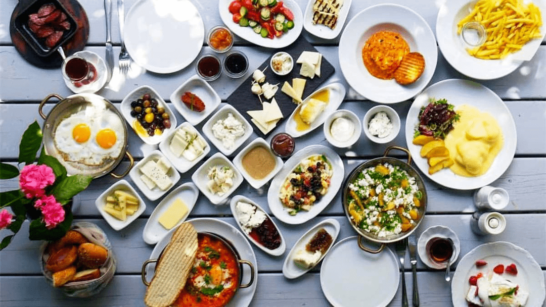 在土耳其生活会如何享用一顿满足的早餐?