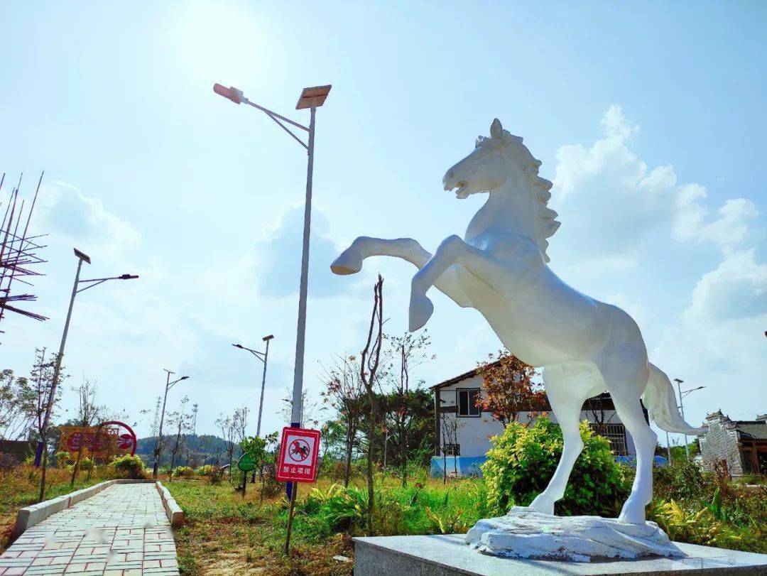 乐昌市区——白马寨——龙王潭——红军长征乐昌教育基地——五山