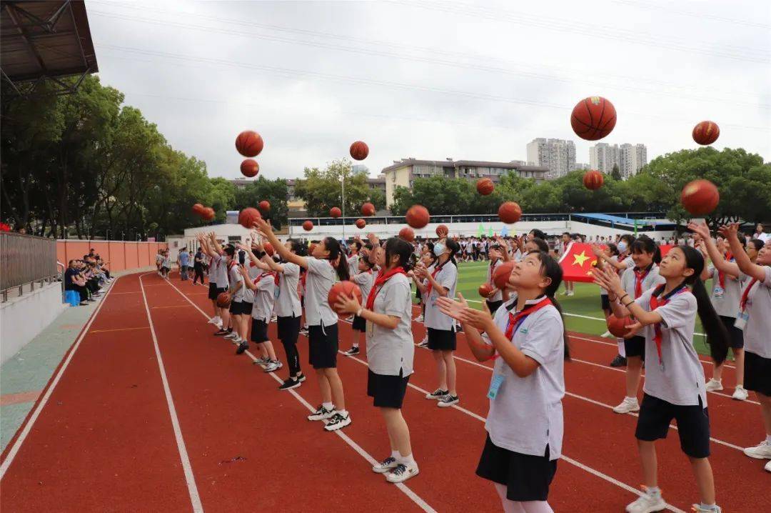 强健体魄强国有我记无锡市金星中学第26届校园运动会