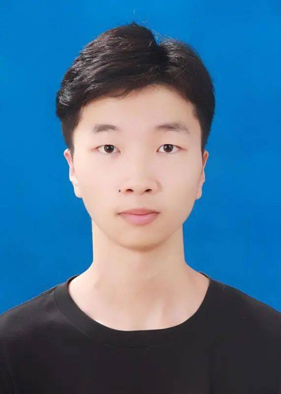 艺术设计学院 袁嘉珣我们,作为新一代的接班人,同样应当好好学习,奋勇