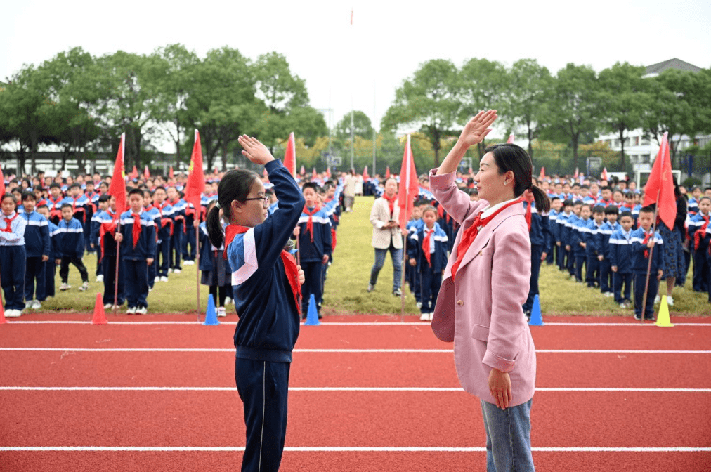 请党放心强国有我义乌市举行纪念少先队建队72周年系列活动