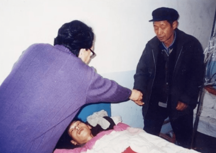 文楼村:中国最早的艾滋病村,他们原来靠卖血为生