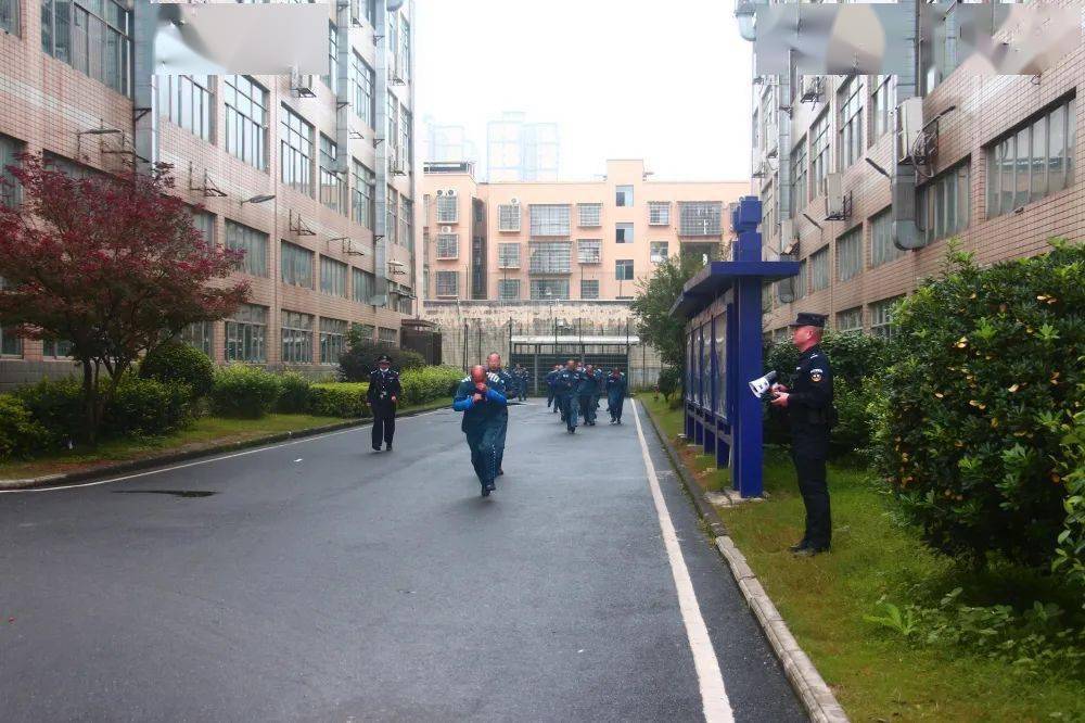 急救讲座消防演练防暴处突娄底监狱大动作you大动静