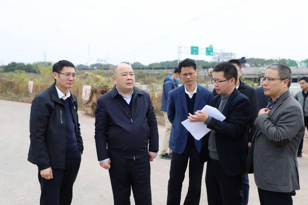 黄国钧在调研婺城新城区城市规划和路网建设时强调优