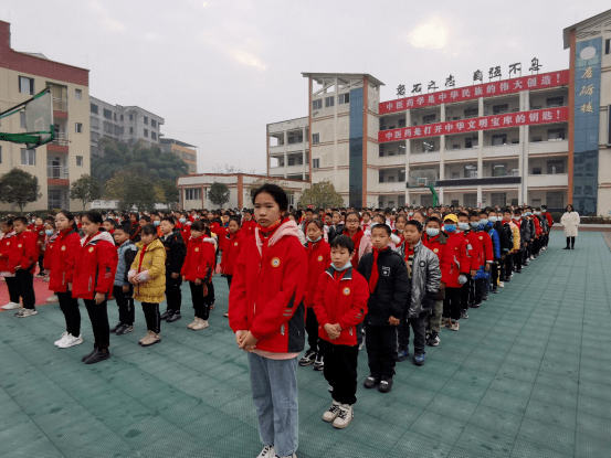 立德树人顾县小学开展向烈士李波学习系列活动