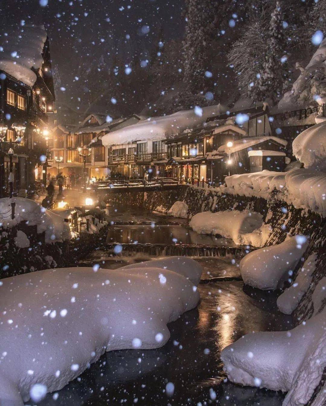 飘雪,漫天飞舞的雪花有多美丽!_photo_by_ins@t