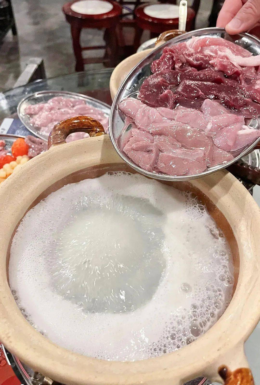广东人的火锅,连底料都能喝光!_口感_粉肠_建议