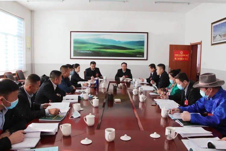 目标催人奋进 实干成就梦想——人大代表政协委员讨论