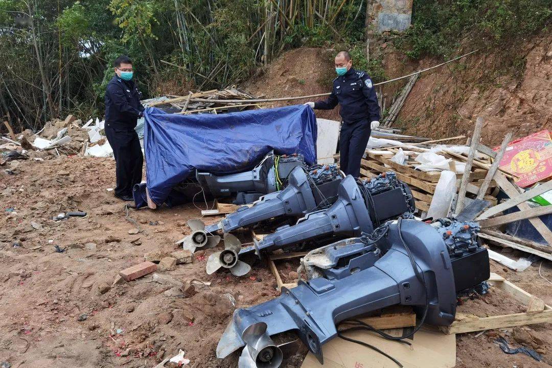 防城港海关缉私局查获1艘走私大飞及4台发动机