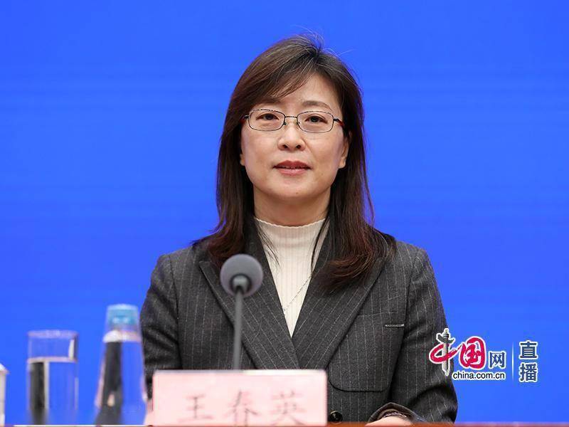 国家外汇管理局:去年人民币兑美元的即期汇率总体小幅升值2.