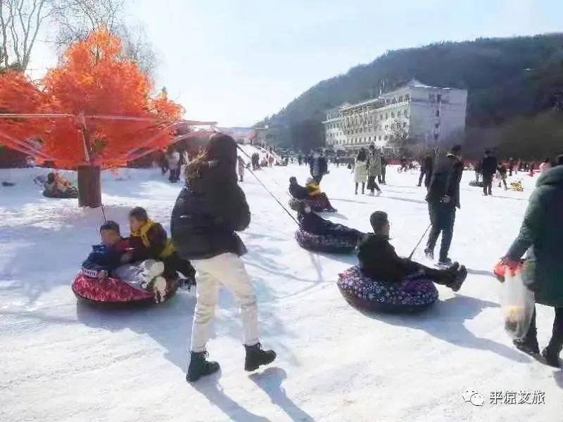 不仅海寨沟滑雪场,白庙花海滑雪场推出了系列新春折扣套餐,崆峒山,大