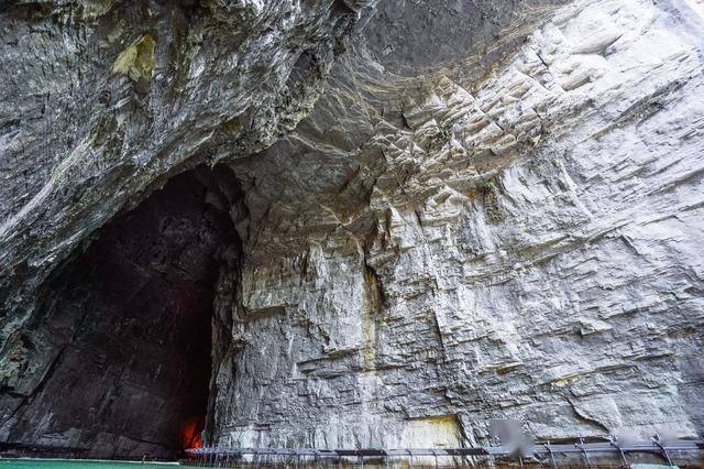 巨大溶洞隐藏地心深处秘密,湖北又一景点震惊全网,赶紧来打卡_利川