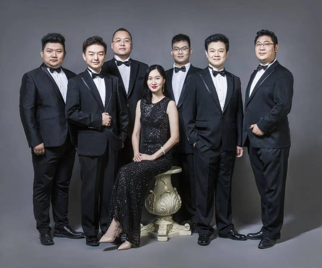 燕子呢喃,翩翩起舞,金石男声&灵动女声演绎春之画卷.