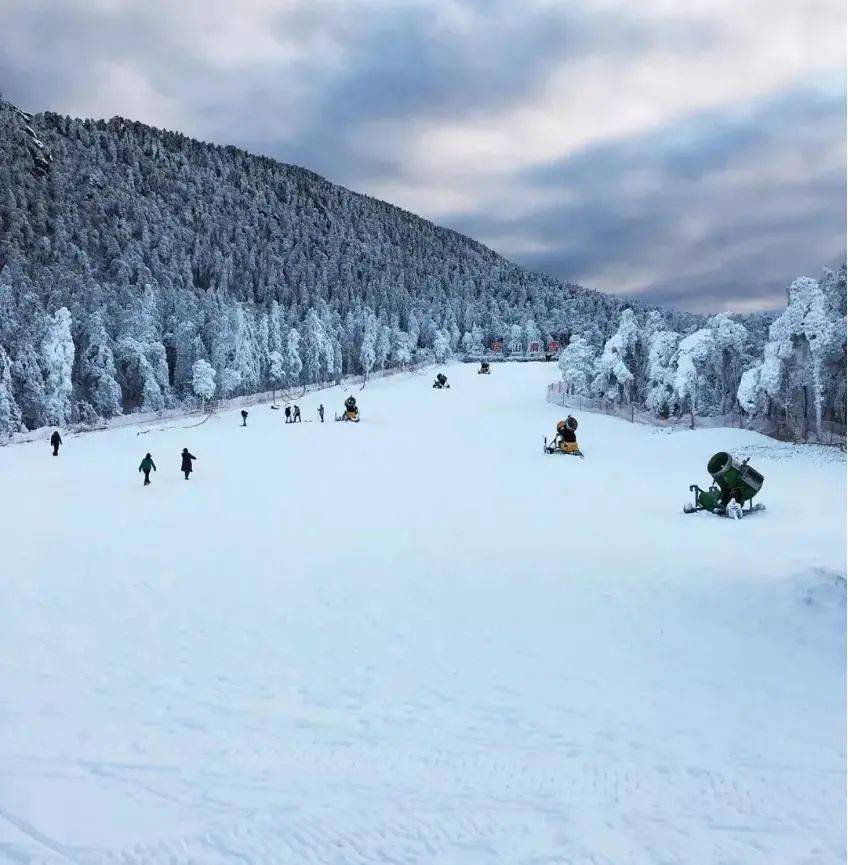 江西多个景区发布暂停对外开放通知_庐山_滑雪场_雨雪