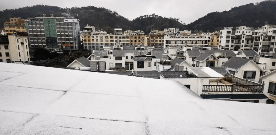 今天文山下雪啦