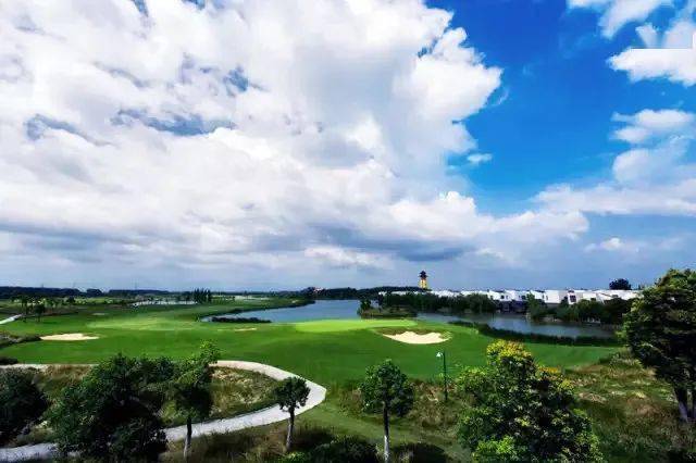 高尔夫比赛项目将在泰州华侨城云海湿地高尔夫球会举办