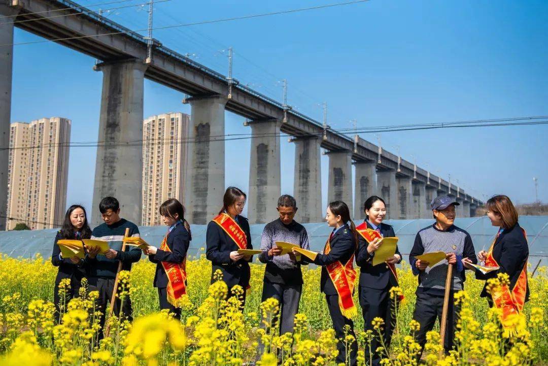 我的铁路女神,节日快乐!_妇女节快乐_车间_护路队