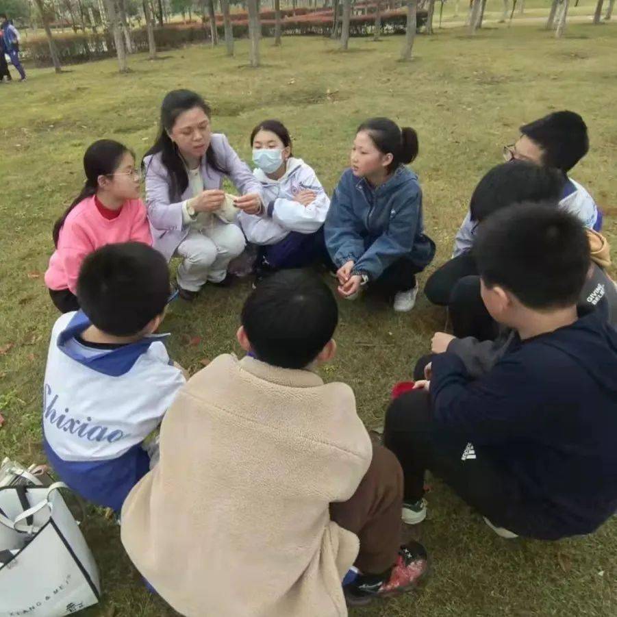 劳动闹春意体验悟幸福武穴市实验小学沿江校区开展户外劳动教育课程