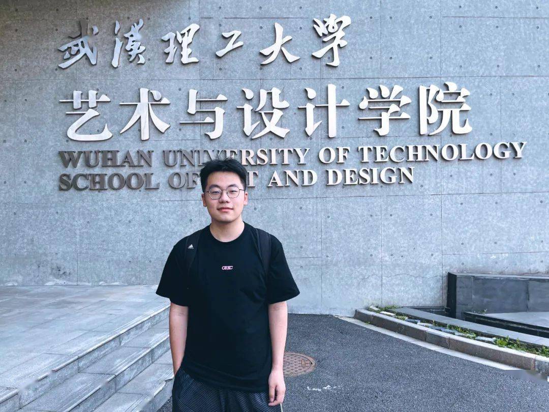 团队成员:蔡识博团队名称:加把劲骑士院校:武汉理工大学作品名称