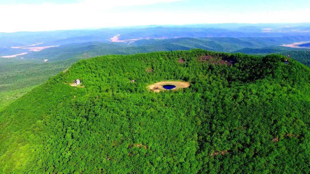 【这里是鄂伦春】之地理打卡篇—大兴安岭的巨魁:四方山_火山_诺敏