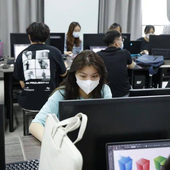 元气满满分批恢复线下教学的第一天