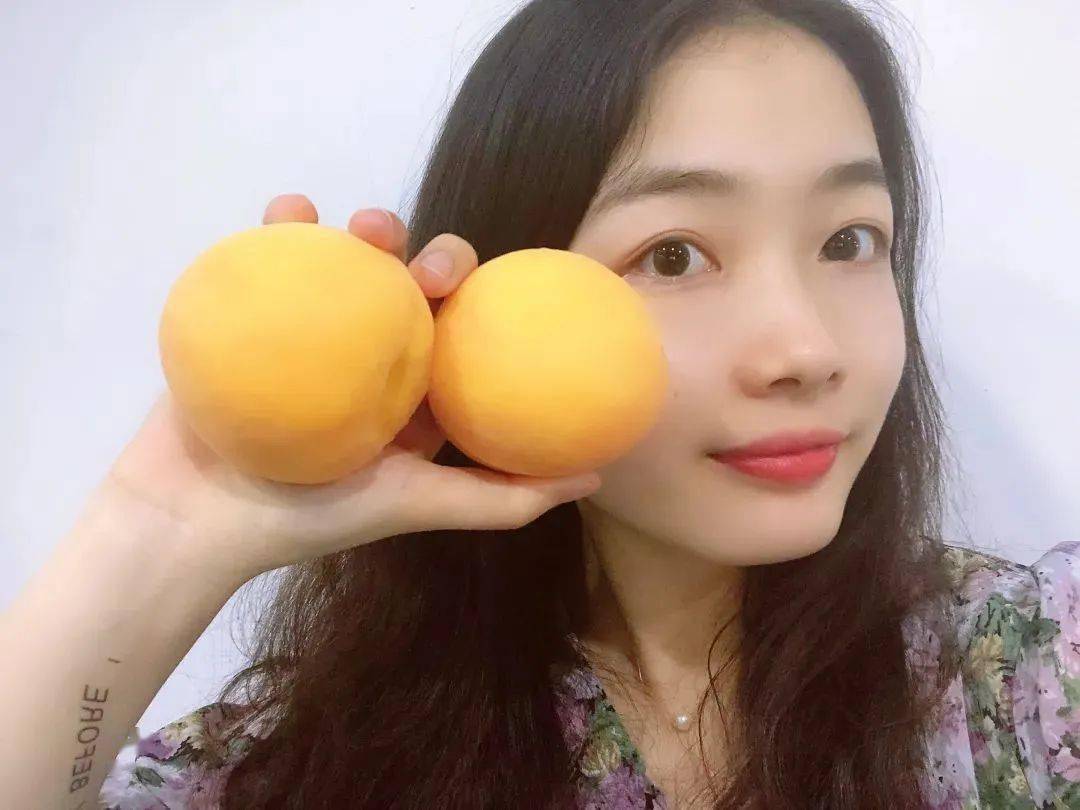 黄桃还是新鲜的好吃桃香浓郁娇嫩多汁软硬两吃