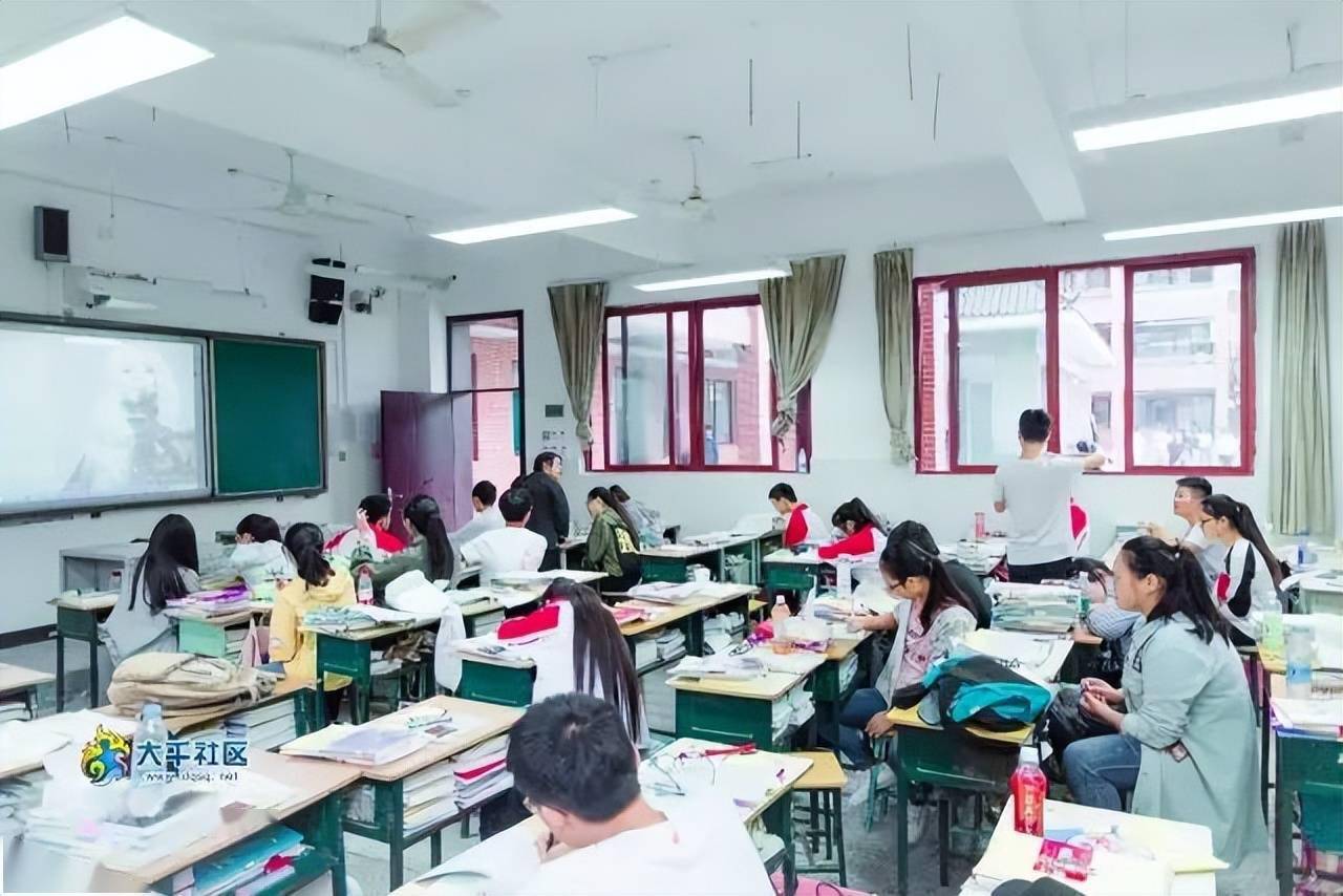 内江一中!好久不见_学子_离开_同学