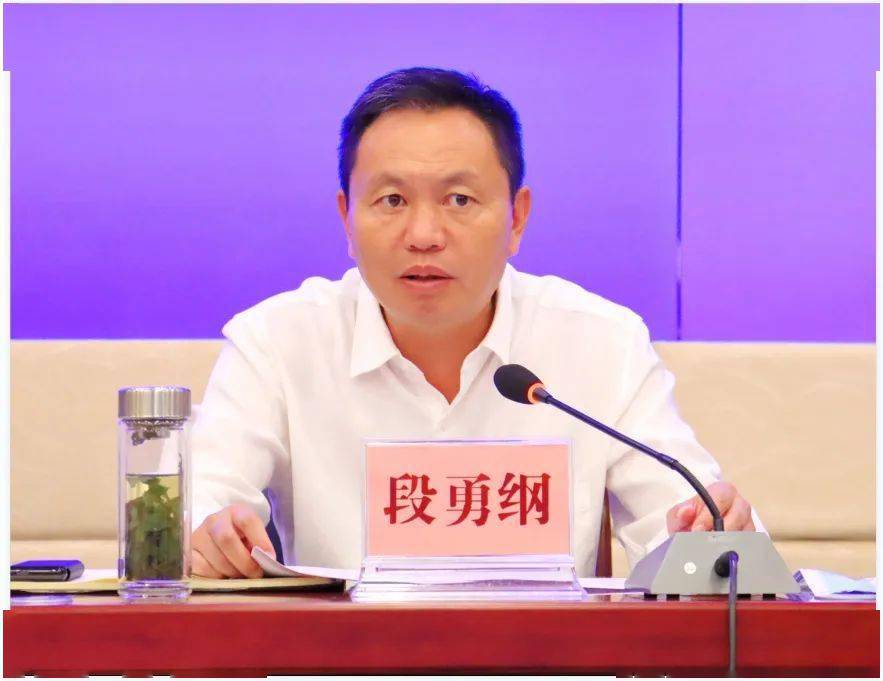 7月8日,盐源县召开2022年艾滋病等重大传染病防治攻坚推进会.