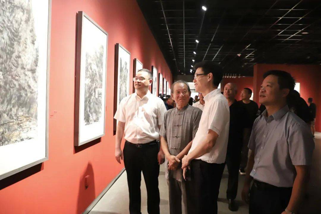 雁山乐水画传承林宣文林丹厉靖作品展在浙江美术馆展出