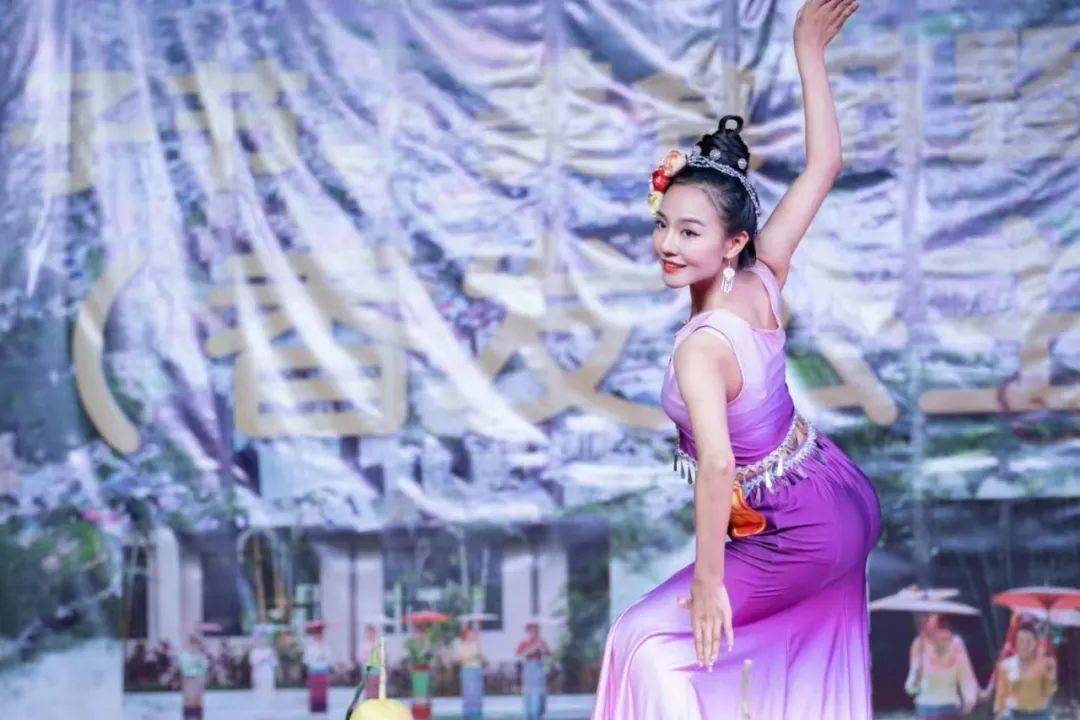 勐仑柚子节 新一届柚子王和香发公主产生!_活动_大赛_评选