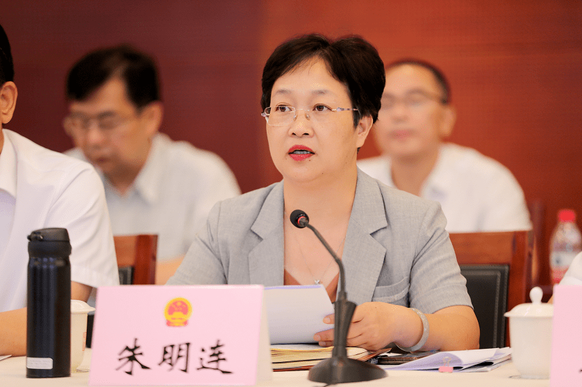 按下转型"快进键 跑出争先"加速度 市人大常委会