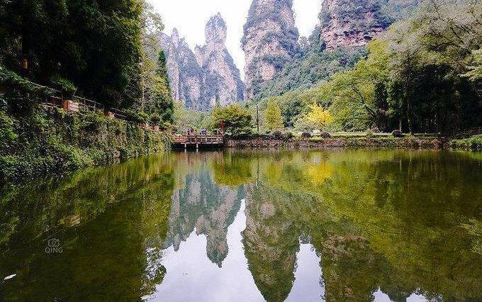 张家界美景集中之地，有超大如意金箍棒，最重要的是不收门票！