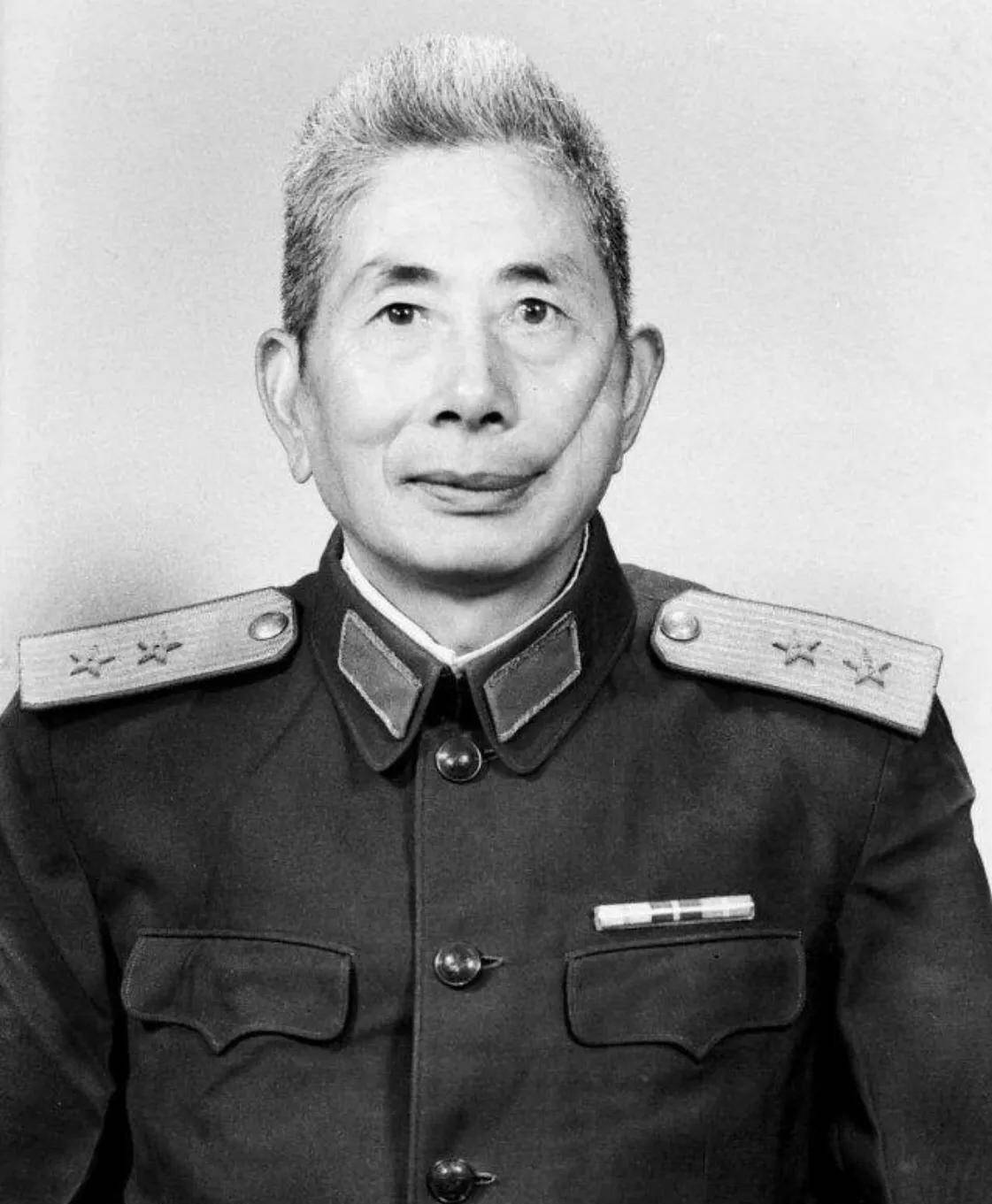 杜平 中将杜平(1908年—1999年,江西万载人,时任中国人民解放军沈阳