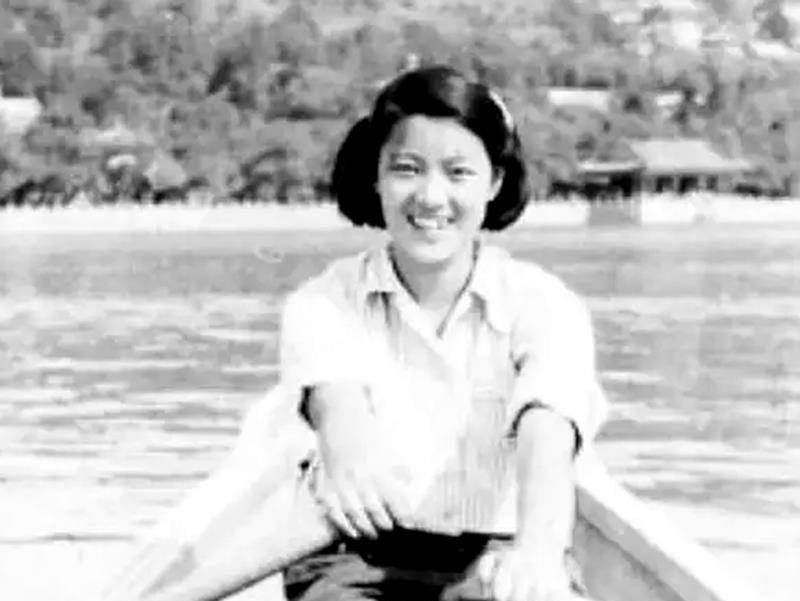 她是前往延安的进步女青年,在延安推广交际舞,被"请"出延安_吴莉莉