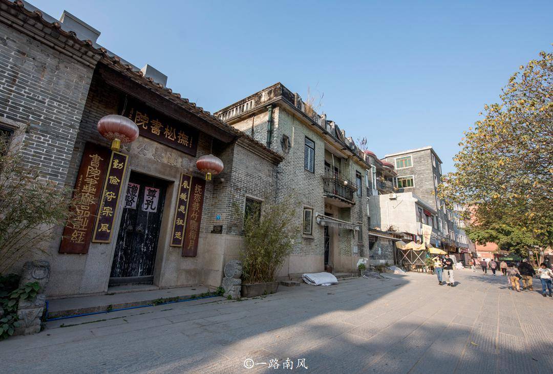 广州中心城区有座老牌城中村，虽然离地铁站很远，却是宝藏级景区