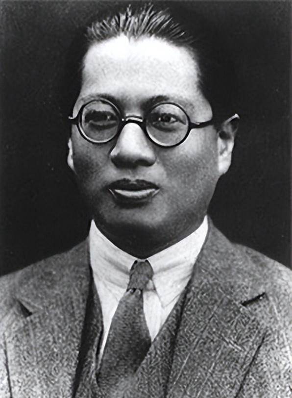 2003年宋美龄大限将至,在宋子文墓前哭诉:宋家人为何都葬在这里_国民