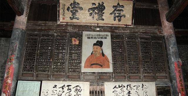 江西这座千年古村，被誉为“小南京”，八卦建筑布局更显神秘