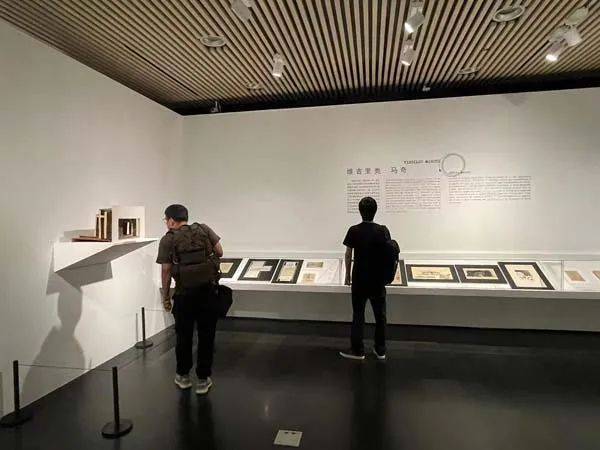 "未来派的宇宙:意大利马西莫和索尼娅61奇鲁利基金会收藏"特展启幕